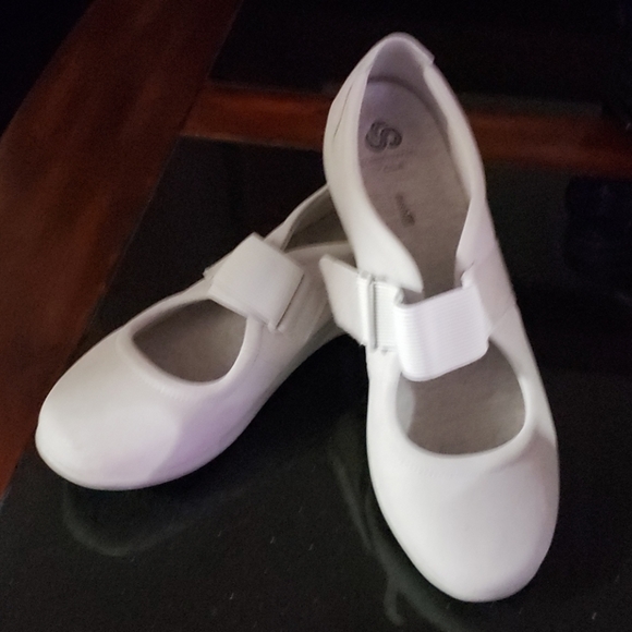 Cloud steppers shoes - Picture 2 of 2